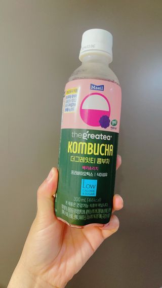 더그레잇티 콤부차 [매일유업] 더그레잇티 44kcal 콤부차 300ml *12개입 (오리지널 6개+베리리치 6개) — 5점을 준 리뷰어가 2023년 7월 올린 사용 사진