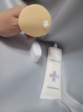 바노바기 코스메틱 바노바기 밀크씨슬 리페어 시카 선스크린 플러스 50ml — 4점을 준 리뷰어가 2023년 3월 올린 사용 사진