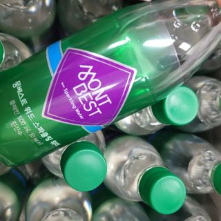 몽베스트 Montbest with Sparkling water Plain 20병 — 4.5점을 준 리뷰어가 2022년 8월 올린 사용 사진