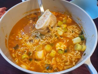 [풀무원] 자연은맛있다 정면, 백면, 홍면  세트 — 5점을 준 리뷰어가 2021년 4월 올린 사용 사진