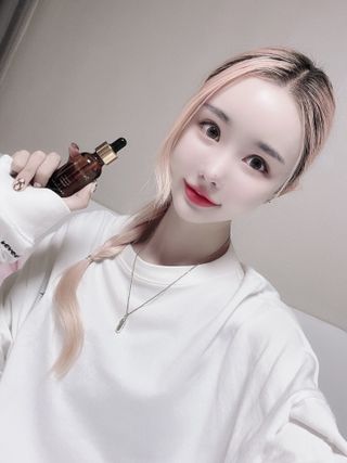 스킨큐어 산다화 비타민c 화이트닝 에센스 30ml — 5점을 준 리뷰어가 2023년 10월 올린 사용 사진