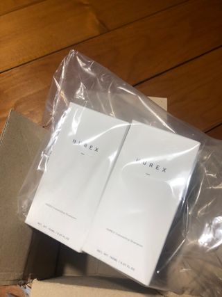 [HUREX] 휴렉스 볼류마이징 탈모완화 기능성 샴푸 150ml x 2개 — 5점을 준 리뷰어가 2021년 9월 올린 사용 사진