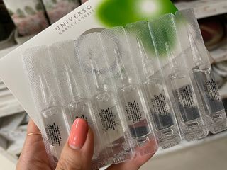 유니베르소 산소앰플 7일 집중케어 앰플 — 5점을 준 리뷰어가 2021년 8월 올린 사용 사진