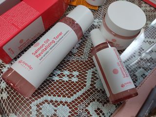 아이앤립 / EYENLIP 아이앤립 연어오일 리바이탈라이징 토너+앰플+크림 3종 세트 — 5점을 준 리뷰어가 2021년 6월 올린 사용 사진