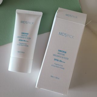 엠디스픽 무향자차 수분 선크림 PSF50+ PA++++ 50ml — 4점을 준 리뷰어가 2023년 3월 올린 사용 사진