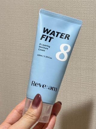 나우 [리브엠]피부 속부터 겹겹이, 촘촘하게! 워터핏8중 수분착붙 크림 — 5점을 준 리뷰어가 2025년 1월 올린 사용 사진