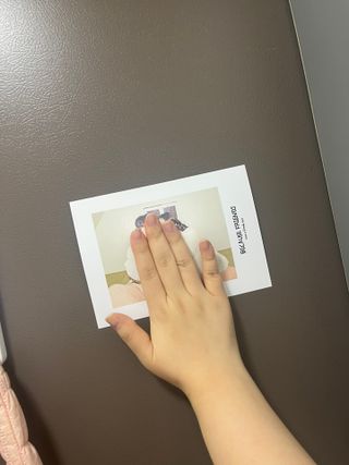[3M 코맨드] 무타공 못없이 액자걸이 부착 테이프 혼합팩 16종 기획세트 — 5점을 준 리뷰어가 2024년 5월 올린 사용 사진