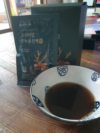 서울약사신협 약사신협_생녹용 진액_70ml x 30포 — 4.5점을 준 리뷰어가 2021년 7월 올린 사용 사진