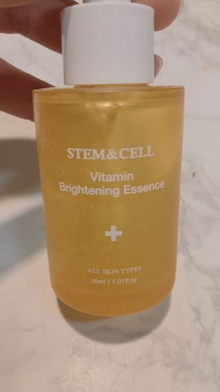 체르엠 스템앤셀 비타민 브라이트닝 에센스 30ml 1개 — 5점을 준 리뷰어가 2022년 2월 올린 사용 사진