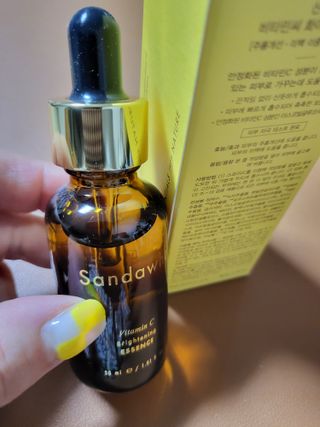 스킨큐어 산다화 비타민c 화이트닝 에센스 30ml — 5점을 준 리뷰어가 2023년 7월 올린 사용 사진