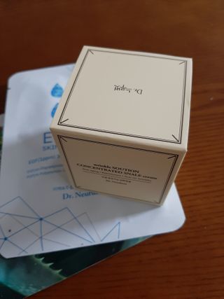 Dr.느루벗 느루벗 링클 솔루션 콘센트레이트 스네일 탄력 달팽이 크림 80g — 5점을 준 리뷰어가 2021년 2월 올린 사용 사진