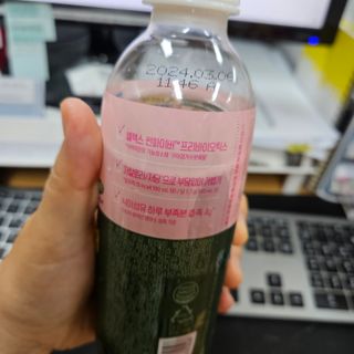 더그레잇티 콤부차 [매일유업] 더그레잇티 44kcal 콤부차 300ml *12개입 (오리지널 6개+베리리치 6개) — 3점을 준 리뷰어가 2023년 8월 올린 사용 사진