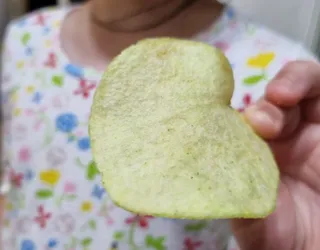 2022 오리온 여름한정판 초코파이 수박 / 포카칩 훌라망고맛 / 포카칩 라임모히또맛 — 4.5점을 준 리뷰어가 2022년 7월 올린 사용 사진