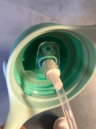 유비맘 트라이탄 코니빨대컵_컬러 랜덤 발송 — 5점을 준 리뷰어가 2021년 1월 올린 사용 사진