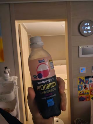 더그레잇티 콤부차 [매일유업] 더그레잇티 44kcal 콤부차 300ml *12개입 (오리지널 6개+베리리치 6개) — 5점을 준 리뷰어가 2023년 8월 올린 사용 사진