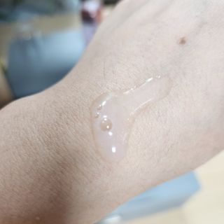 나우 [리브엠] 123억개 엑소좀으로 채운 눈부신 광채, 엑소코어 화이트닝 텐션 앰플 — 5점을 준 리뷰어가 2023년 10월 올린 사용 사진