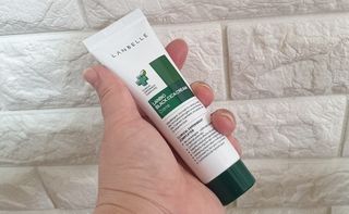 랑벨 랑바이오 블랙 시카 크림 50ml(블랙비 프로폴리스, 시카 4종, 판테놀 10 함유) — 5점을 준 리뷰어가 2022년 4월 올린 사용 사진