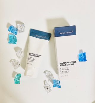 더마포레스트 마데카소사이드 리페어 크림 / 캐비아추출물 병풀추출물 시카케어 미백 주름개선 — 4점을 준 리뷰어가 2021년 6월 올린 사용 사진