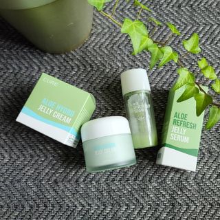 김정문알로에 큐어 큐어 알로에 리프레쉬 젤리 세럼, 큐어 알로에 하이드로 젤리 크림 — 5점을 준 리뷰어가 2021년 3월 올린 사용 사진