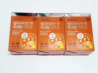 서울약사신협_내몸애발란스멀티비타민앤미네랄파워업_800mg x 90정 — 5점을 준 리뷰어가 2021년 8월 올린 사용 사진