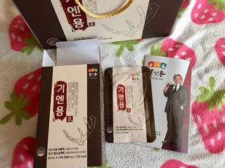 [몸엔용] 무더운 날씨에 국산녹용 기엔용으로 몸보신 50ml x 30포 — 5점을 준 리뷰어가 2021년 6월 올린 사용 사진