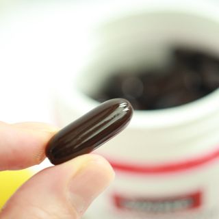 Swisse 스위스 고함량 프로폴리스 2,000mg 210정 — 5점을 준 리뷰어가 2021년 5월 올린 사용 사진