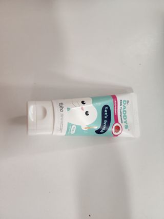 닥터데디스 안심저불소 키즈치약 (라즈베리, 청포도향 중 택 1) 60g +  여행용 미니 치약 15g — 5점을 준 리뷰어가 2022년 7월 올린 사용 사진