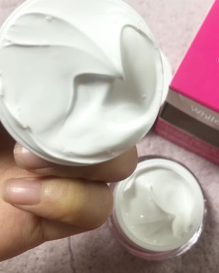 랑스레 매직피치 화이트닝 파워 화이트닝크림 — 5점을 준 리뷰어가 2021년 4월 올린 사용 사진