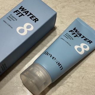 나우_ [리브엠]피부 속부터 겹겹이, 촘촘하게! 워터핏8중 수분착붙 크림 — 5점을 준 리뷰어가 2025년 1월 올린 사용 사진