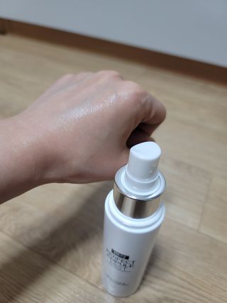 리생 [Re생] 퍼팩트 앰플 이중 기능성 미스트 100ml  피부미백 주름개선 = 총 2개 200ml 증정 — 4.5점을 준 리뷰어가 2021년 9월 올린 사용 사진
