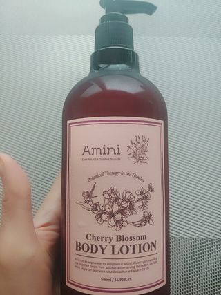 아미니 플라워테라피 바디로션  500ml 시리즈 — 5점을 준 리뷰어가 2021년 1월 올린 사용 사진