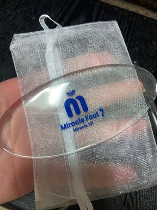 미라클풋 유리발각질제거기 물없이 쓱싹쓱싹 몇번만에 발각질 완벽제거 — 5점을 준 리뷰어가 2021년 10월 올린 사용 사진