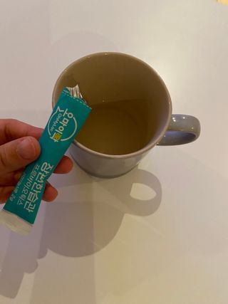 [유산균] 오마이락 장편한습관 프로바이오틱스 30P — 5점을 준 리뷰어가 2022년 12월 올린 사용 사진