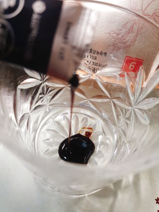 서울약사신협_투데이홍삼정플러스스틱_10g x 30포 — 5점을 준 리뷰어가 2021년 1월 올린 사용 사진