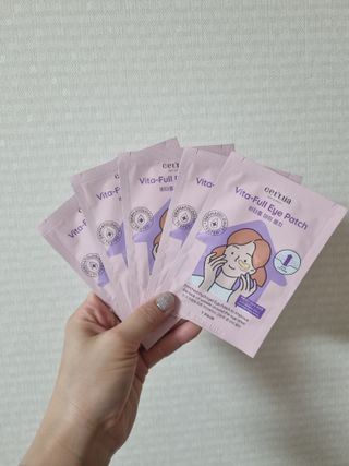 세뚜아(Cettua) [세뚜아] 비타풀 아이 패치 Cettua Vita-Full Eye Patch — 4.5점을 준 리뷰어가 2023년 8월 올린 사용 사진