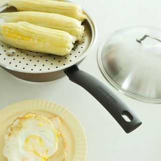 모멘토 마론 프라이팬 26cm 3종 (26cm팬/26cm웍팬/호환 스티머+돔뚜껑) — 5점을 준 리뷰어가 2022년 9월 올린 사용 사진