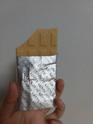 롯데제과 크런키 갈릭브레드 — 5점을 준 리뷰어가 2021년 10월 올린 사용 사진