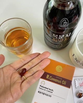 루버스 🎬REELS🎬k-berry seed oil 100 — 5점을 준 리뷰어가 2022년 9월 올린 사용 사진