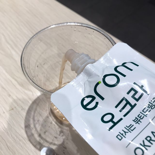 [이롬] 오크라 마시는 뷰티드링크 100mL x 20입 리뷰 사진