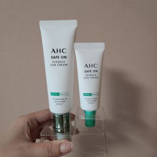 [AHC] 세이프온 에센스 선크림 올리브영 스페셜 증정 기획세트 — 5점을 준 리뷰어가 2022년 6월 올린 사용 사진