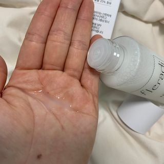 플레라디 에델바이스 오일 밸런싱 토너 — 5점을 준 리뷰어가 2021년 7월 올린 사용 사진