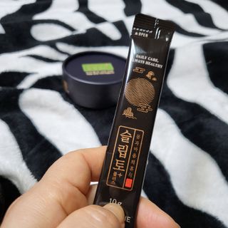 프리마인 자체 기업부설 연구소에서 찾아낸 건강한 수면의 비밀.  슬립토 플러스 30포 — 4점을 준 리뷰어가 2022년 4월 올린 사용 사진