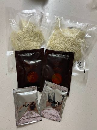 [한면원] 비빔국수 2인분 — 1점을 준 리뷰어가 2022년 8월 올린 사용 사진
