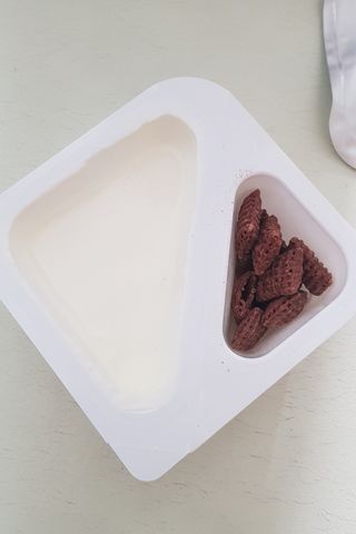 매일바이오 토핑요거트 — 5점을 준 리뷰어가 2021년 6월 올린 사용 사진