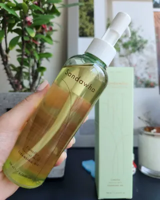스킨큐어 산다화 순한 클렌징 동백 오일 200ml — 5점을 준 리뷰어가 2023년 3월 올린 사용 사진