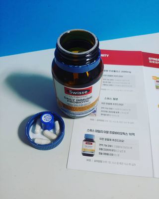Swisse 스위스 데일리 이뮨 프로바이오틱스 10억, 30정 — 5점을 준 리뷰어가 2021년 3월 올린 사용 사진