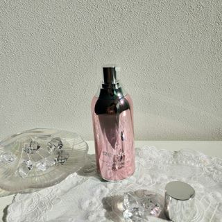 리엔케이 핑크 볼륨 래디언스 컬러크림 에디션 — 5점을 준 리뷰어가 2023년 11월 올린 사용 사진