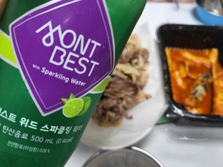 몽베스트 Montbest with Sparkling water Lime20병 — 5점을 준 리뷰어가 2022년 9월 올린 사용 사진
