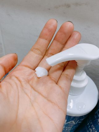 헤어플러스 단백질탈모샴푸 500ml+단백질본드앰플 145ml — 4.5점을 준 리뷰어가 2021년 3월 올린 사용 사진