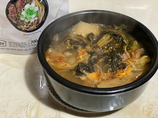 요리반상회 용문해장국 2팩 + 뚝배기 1개 — 5점을 준 리뷰어가 2021년 3월 올린 사용 사진